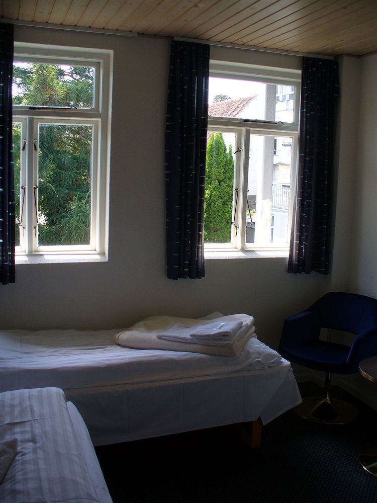 Hotel Sandvig Havn Аллинге Экстерьер фото
